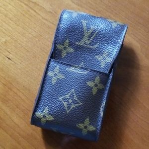 Louis Vuitton iPod 1 authentic holder